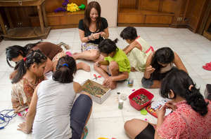 Australian volunteer Diana with the TSL girls