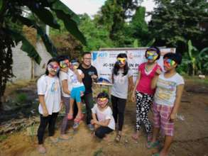 Marvin and the girls of Tahanan Sta. Luisa