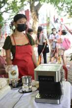 Alex, a barista student, sells brewed coffee.
