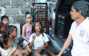 Session among street kids using the Mobile Van