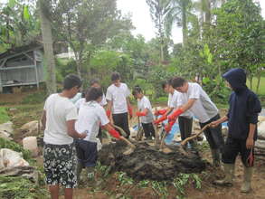 School visit program - making fertilizers