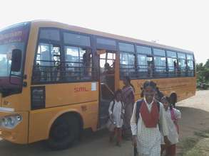 Children getting out of Erode school bus