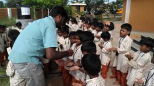 Learning to wash the hands