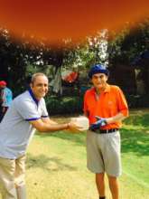Prize for the long putt at hole 15!