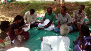 Gardening coordinators discuss organic farming (3)