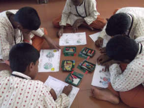 Students in drawing competition - 1