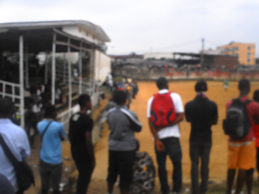 Use football to help 5000 children in Cameroon