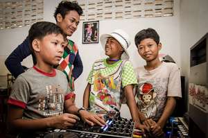 Tiny Toones DJ class