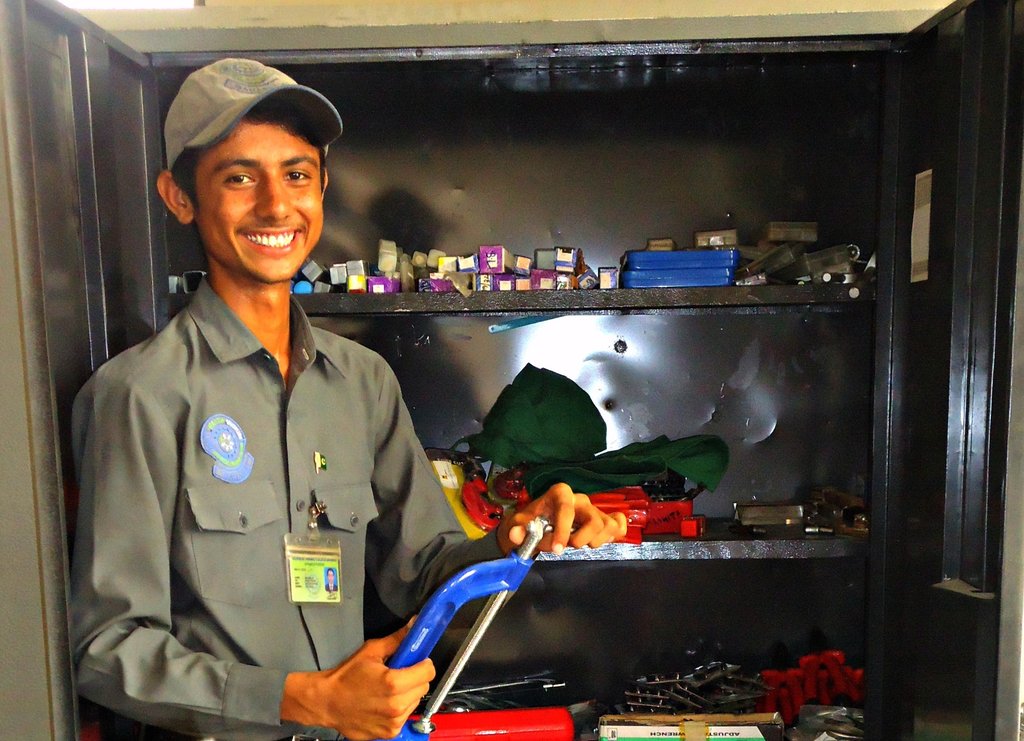 Help Sikandar complete his college education