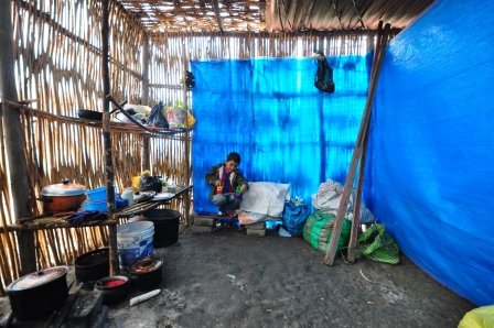 Build homes for families living in extreme poverty