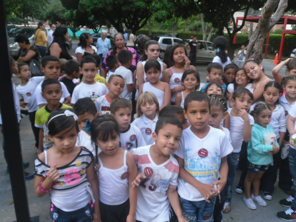 Feed 100 children with malnutrition in Medellin