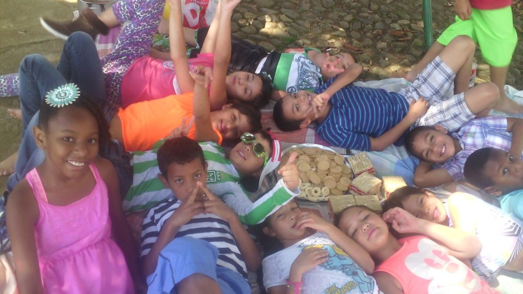 Feed 100 children with malnutrition in Medellin