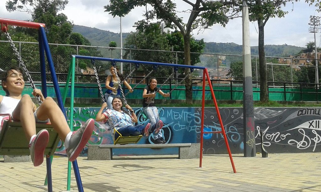 Feed 100 children with malnutrition in Medellin