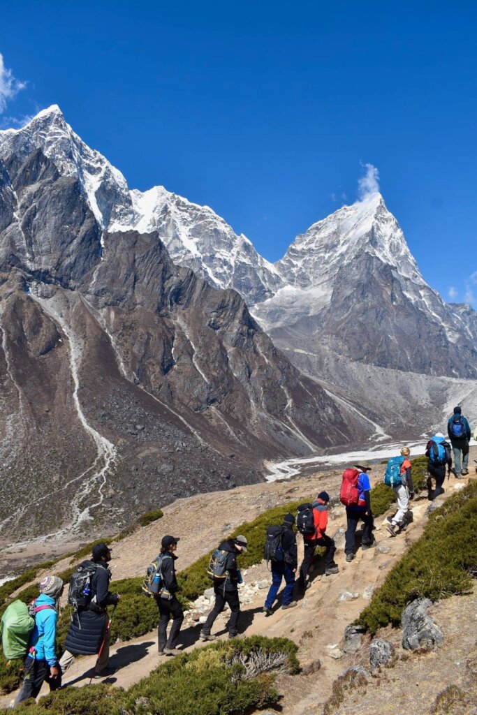Awesome peaks-awesome trekkers
