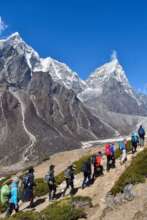 Awesome peaks-awesome trekkers