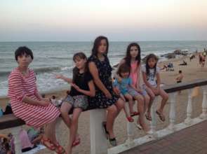 6 daugters of Leila