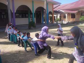 Tug of war at Sukma Bangsa