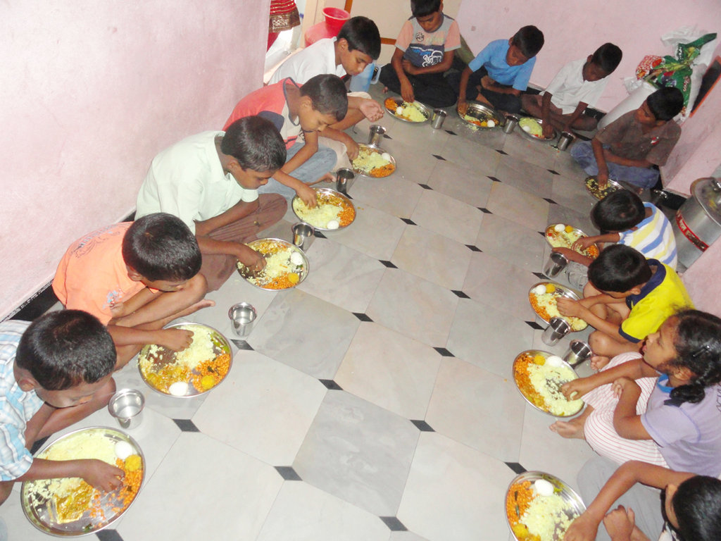 Sponsor food, education, shelter to Orphans India