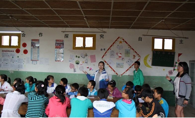 Volunteers teaching a class