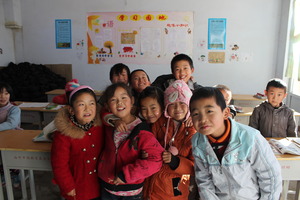 New desks, happy faces. Zhuangtou Guangling Shanxi