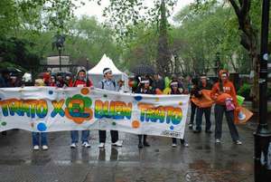 On parade for "Buentrato"