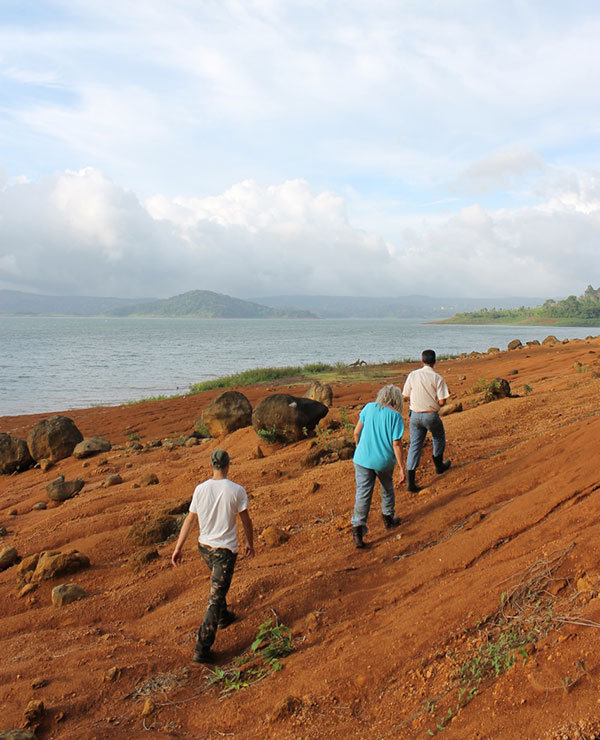 Lake Arenal shore line, water level down this year