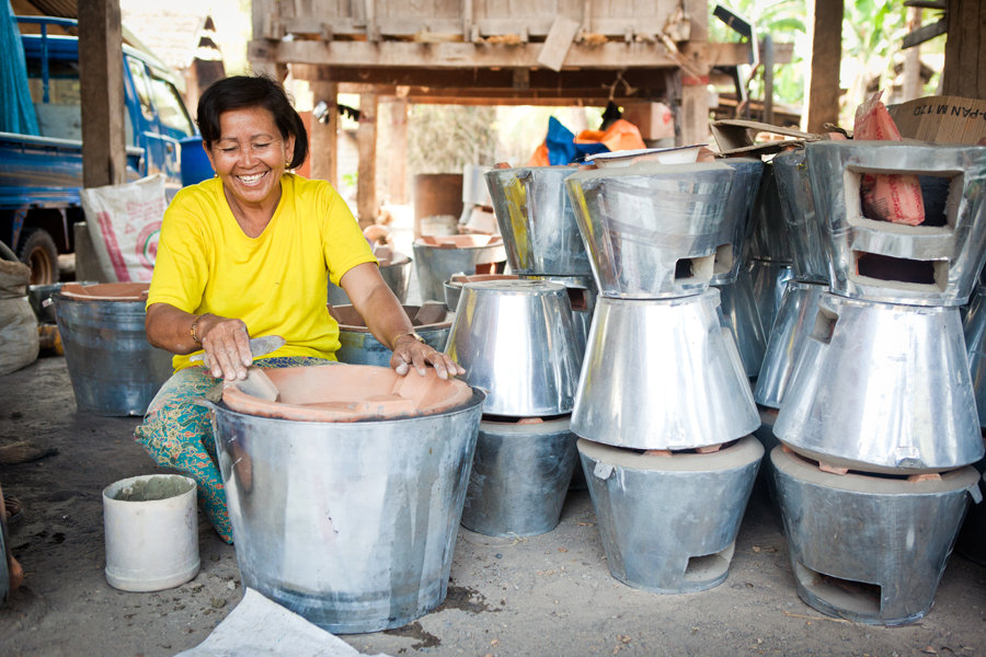 Supporting Clean Cookstove Innovation - GlobalGiving