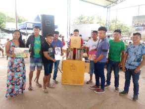 Community of Pacaraima with their handmade books