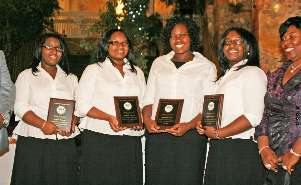 HELP 10 CARIBBEAN STUDENTS GET A COLLEGE EDUCATION