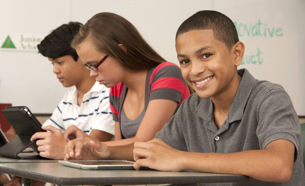Junior Achievement to 1,000 Ft Worth Area Students