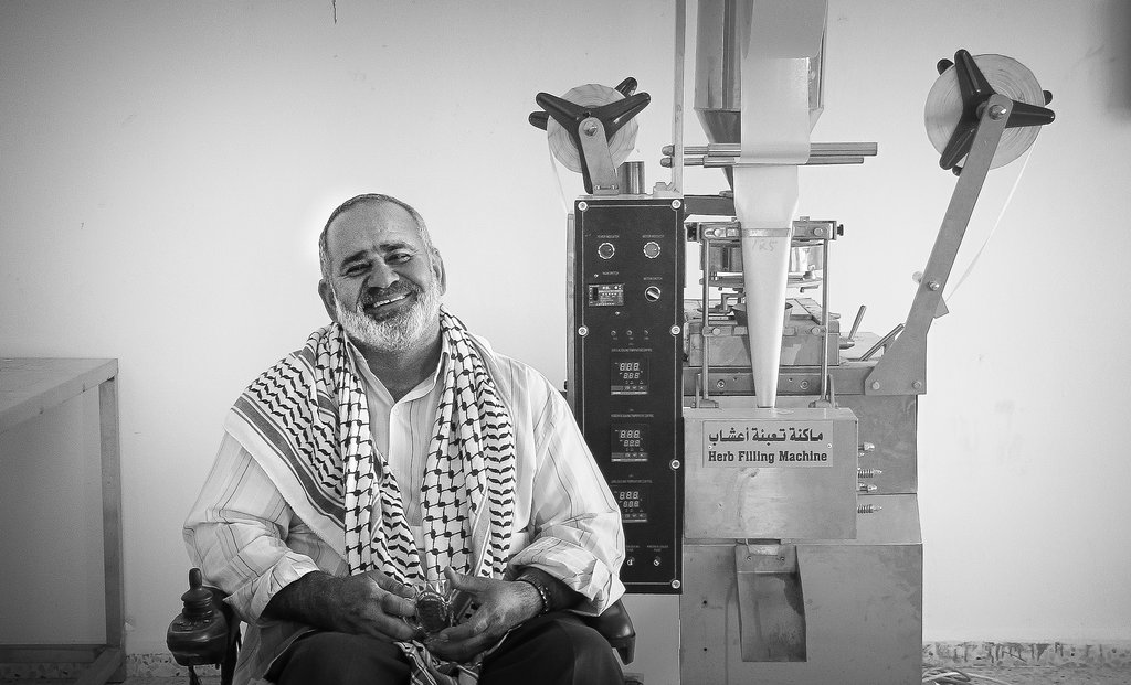 Build a Rural Women's Restaurant in Palestine