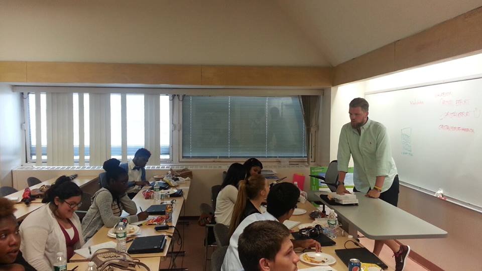 Help Young New York Entrepreneurs Start It Up