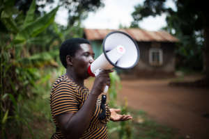 Flora mobilizing women and men in Seeta.