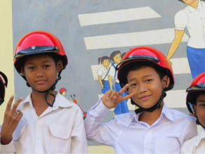 Students at a road safety mural in Sdao Konleng