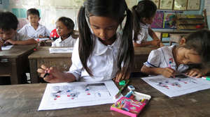 Students draw pictures of road safety