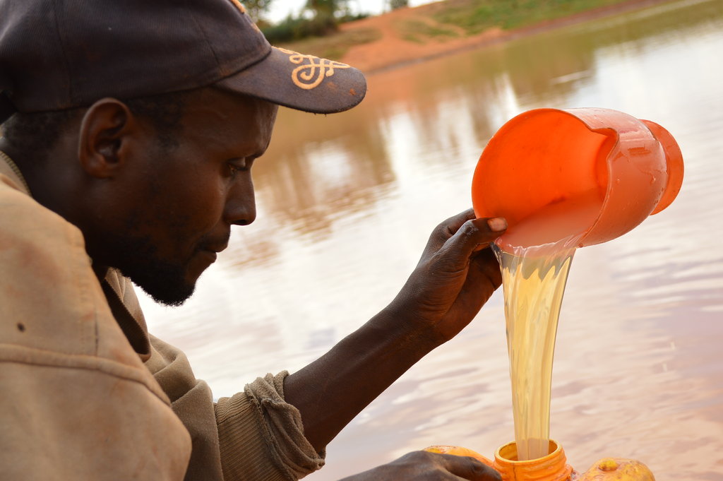 Provide clean & safe water for 1500 women&children