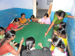 zari work learning by women in india