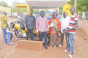 Mobile library visits mayor's offices
