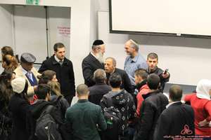 Discussion continues after formal closure