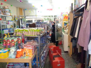 MAKING PACKAGES OF FOOD FOR KIDS IN NEED