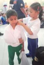 Mini Nurses learn how to bandage patients