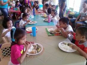 Home cooking by Moms at Catig Lacadon Elementary