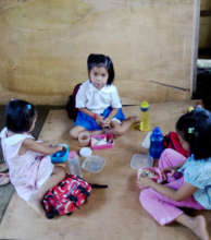 Children enjoy school lunch in Cuartero