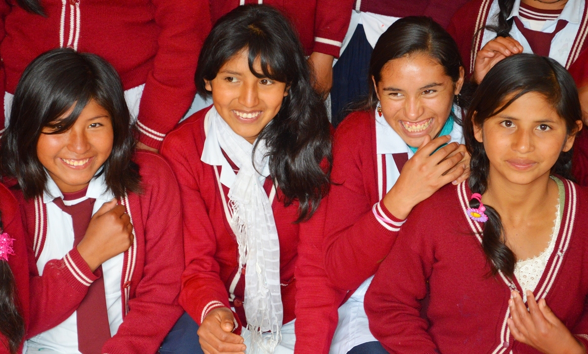 bolivia girls Bolivia is poor and so is its capital dirty streets, lots of pollution and just a few things to do girls : 4/10 i give this low rating because la paz. bolivia girls Bolivia is poor and so is its capital dirty streets, lots of pollution and just a few things to do girls : 4/10 i give this low rating because la paz.