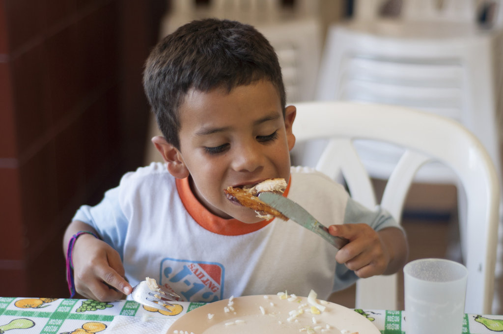 Protect 50 children with safe housing in Medellin