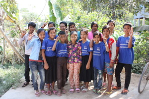 Sithea (left in green top) and Youth Club members