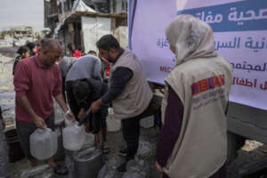 Delivering clean water to families in north Gaza