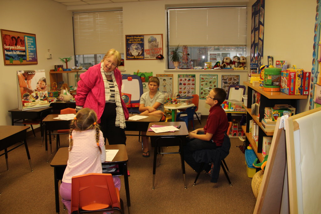 Teach 36 children with limited English to read