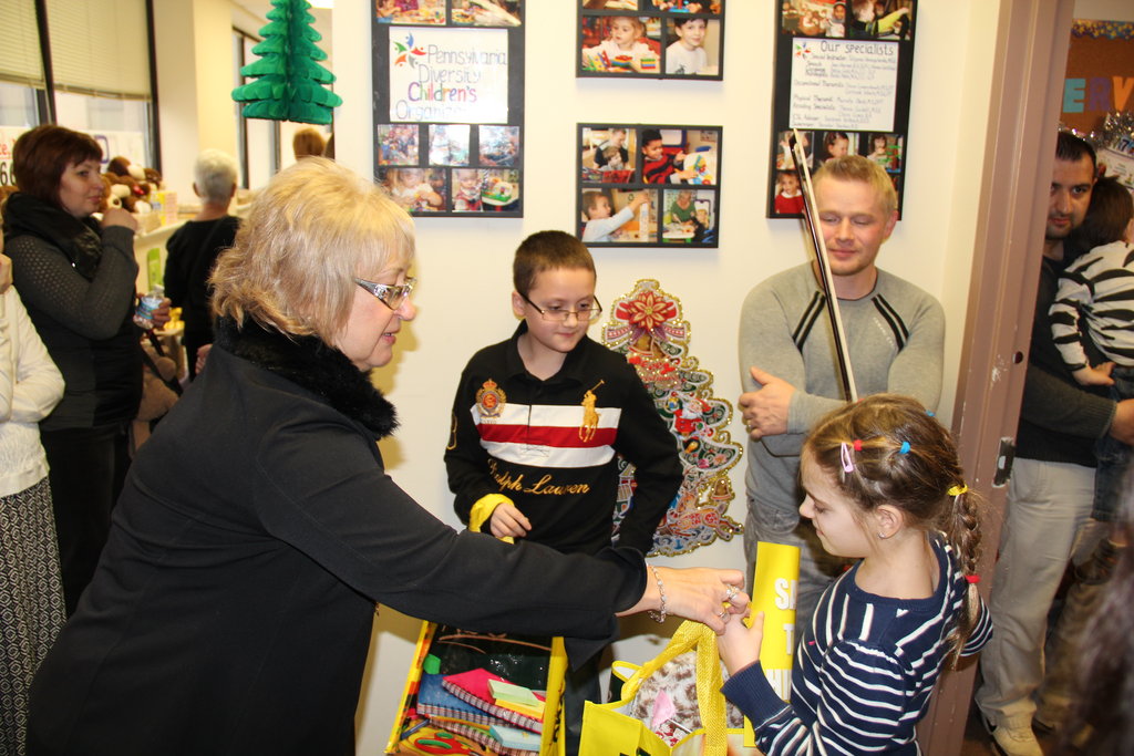 Teach 36 children with limited English to read