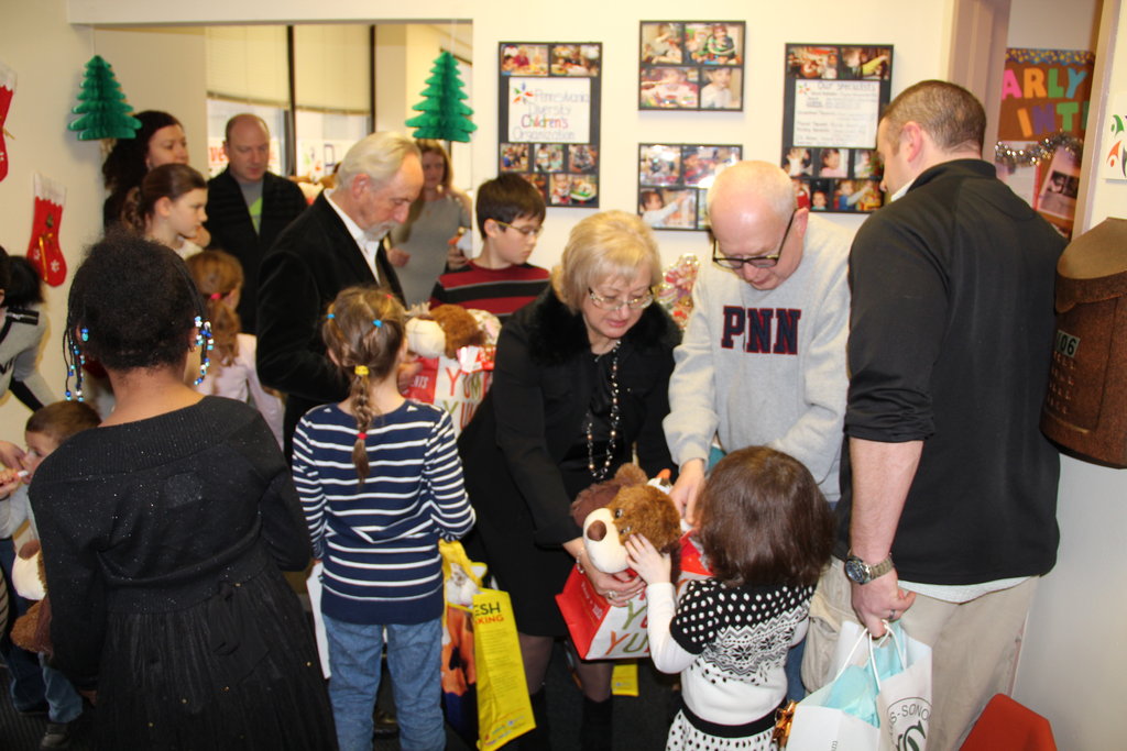 Teach 36 children with limited English to read